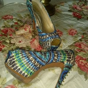 Knitted multi colored heel